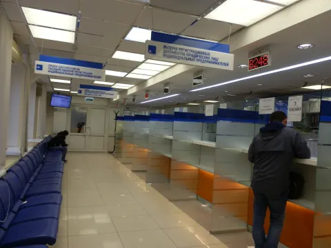 Операционный зал оснащен диванами