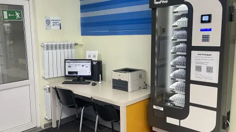 На гостевом компьютере в операционном зале Вы можете воспользоваться сервисами официального сайта ФНС России и распечатать документы
