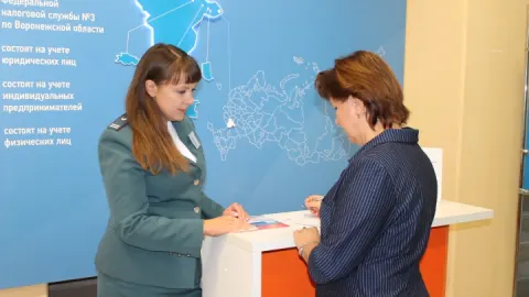 Если у Вас возникли вопросы по порядку получения услуг налогового органа, обратитесь к администратору операционного зала