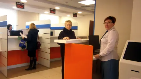 Если у Вас возникли вопросы по порядку получения услуг налогового органа, обратитесь к администратору операционного зала