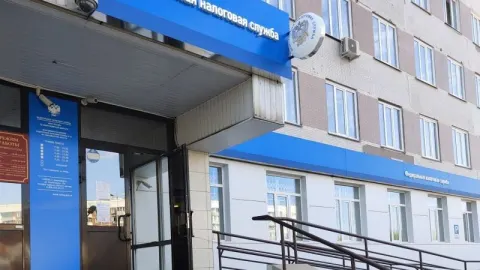 Вход в здание Инспекции г. Новосибирск, ул. Кутателадзе, 16 А