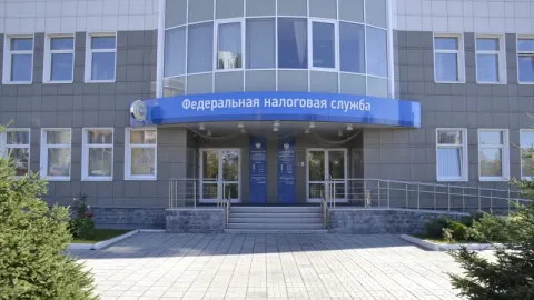 Вход в здание Инспекции г. Новосибирск, ул. Кирова, 3Б