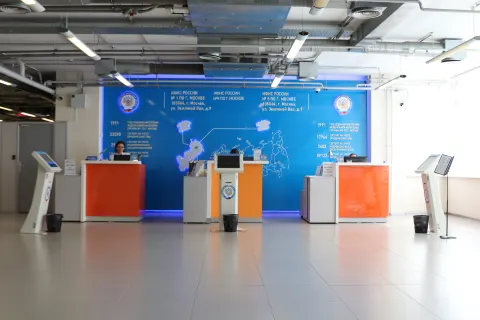 Если у Вас возникли вопросы по порядку получения услуг налогового органа, обратитесь к администратору операционного зала